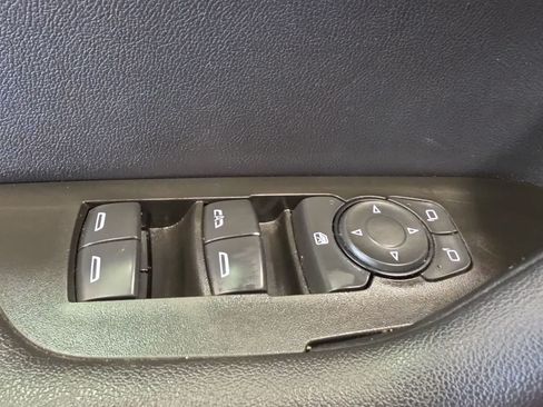 Used 2020 Chevrolet Blazer LT FWD image 17