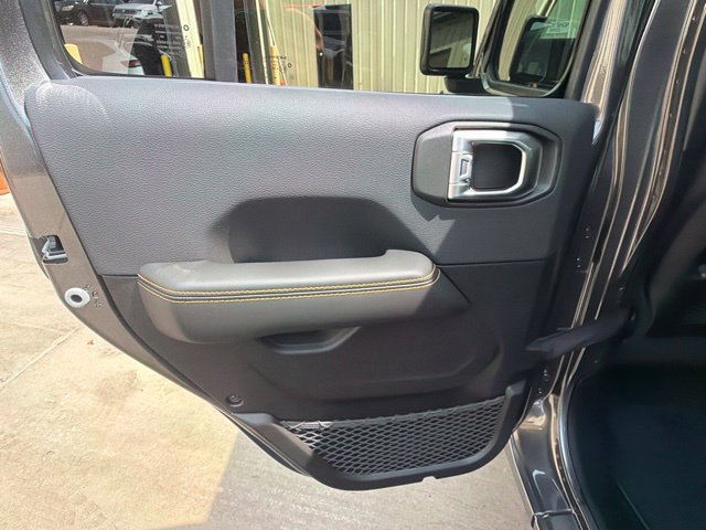 New 2026 Jeep Gladiator Mojave AWD/4WD image 12