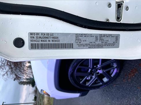 New 2026 Jeep Compass Latitude image 26