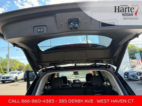 Certified 2024 Nissan Rogue SV w/ SV Premium Package AWD/4WD image 22