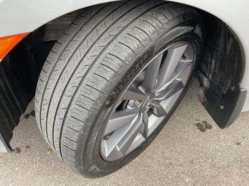 Used 2019 Honda Civic EX-L image 42