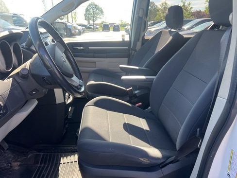 Used 2008 Dodge Grand Caravan SXT FWD image 14