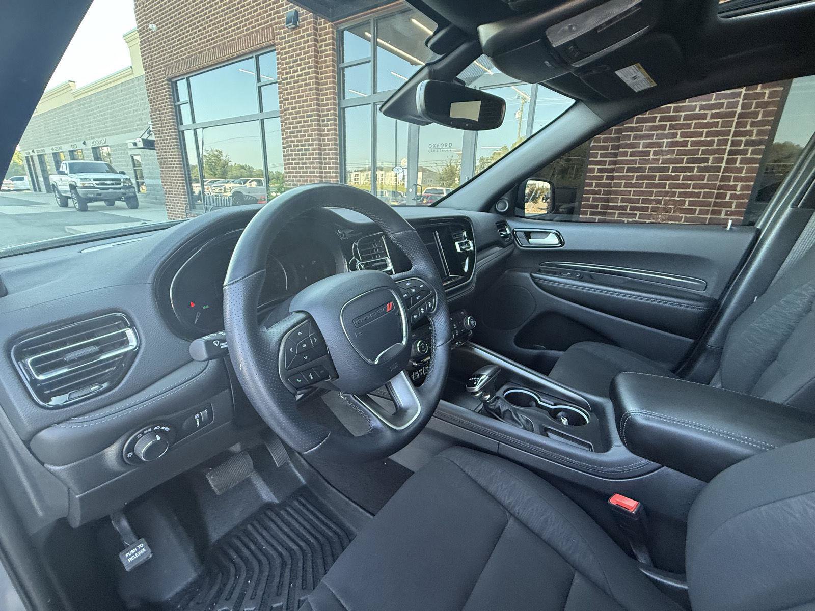 Used 2024 Dodge Durango SXT w/ SXT Blacktop Group AWD/4WD image 15