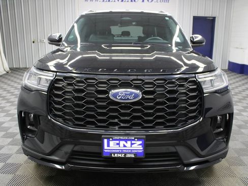 Used 2025 Ford Explorer ST-Line w/ ST-Line Street Pack AWD/4WD image 54