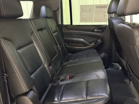 Used 2018 Chevrolet Suburban LT image 15