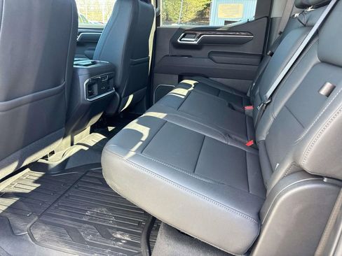 New 2026 GMC Sierra 1500 SLT w/ SLT Premium Plus Package image 8