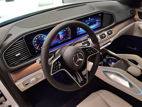 New 2026 Mercedes-Benz GLE 350 4MATIC image 4