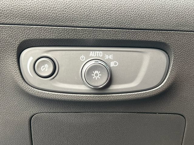 Used 2024 Buick Encore GX Preferred w/ Comfort Package AWD/4WD image 17