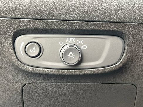 Used 2024 Buick Encore GX Preferred w/ Comfort Package AWD/4WD image 17