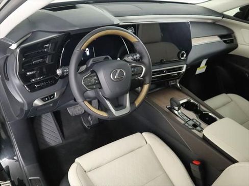 New 2026 Lexus RX 450h AWD image 10
