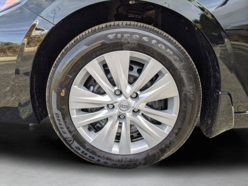 Certified 2025 Nissan Sentra S FWD image 17
