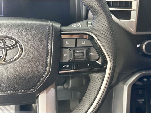 Certified 2025 Toyota Sequoia Platinum AWD/4WD image 20