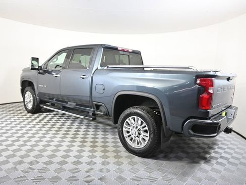 Used 2020 Chevrolet Silverado 3500 High Country w/ Z71 Off-Road Package image 4