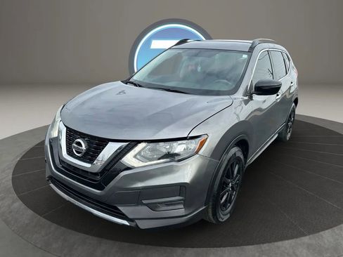 Used 2017 Nissan Rogue SV w/ Midnight Edition Package FWD image 16