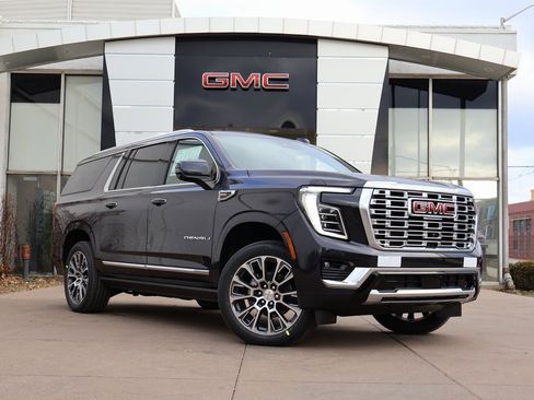 New 2026 GMC Yukon XL Denali w/ Denali Reserve Package image 1