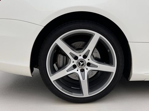 Used 2019 Mercedes-Benz SL 550 image 30