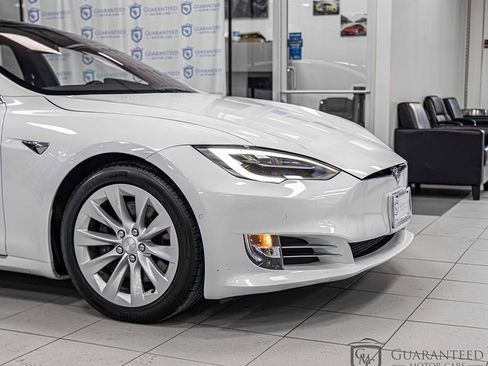 Used 2019 Tesla Model S 100D image 4