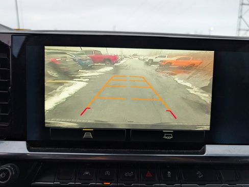 Used 2023 Chevrolet Silverado 1500 LT Trail Boss w/ LPO, Dark Essentials Package image 14