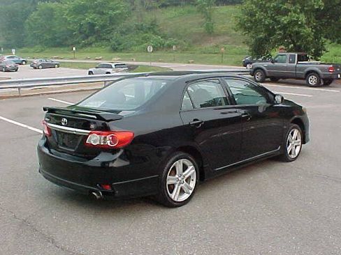 Used 2013 Toyota Corolla S w/ Premium Pkg FWD image 7