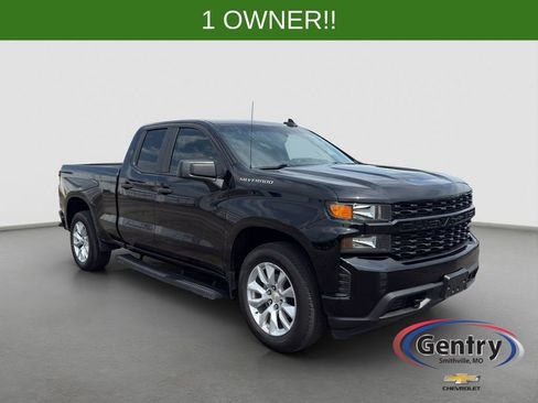 Used 2020 Chevrolet Silverado 1500 Custom w/ Custom Value Package RWD image 8