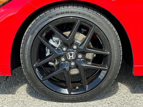 Used 2025 Honda Civic Sport image 29