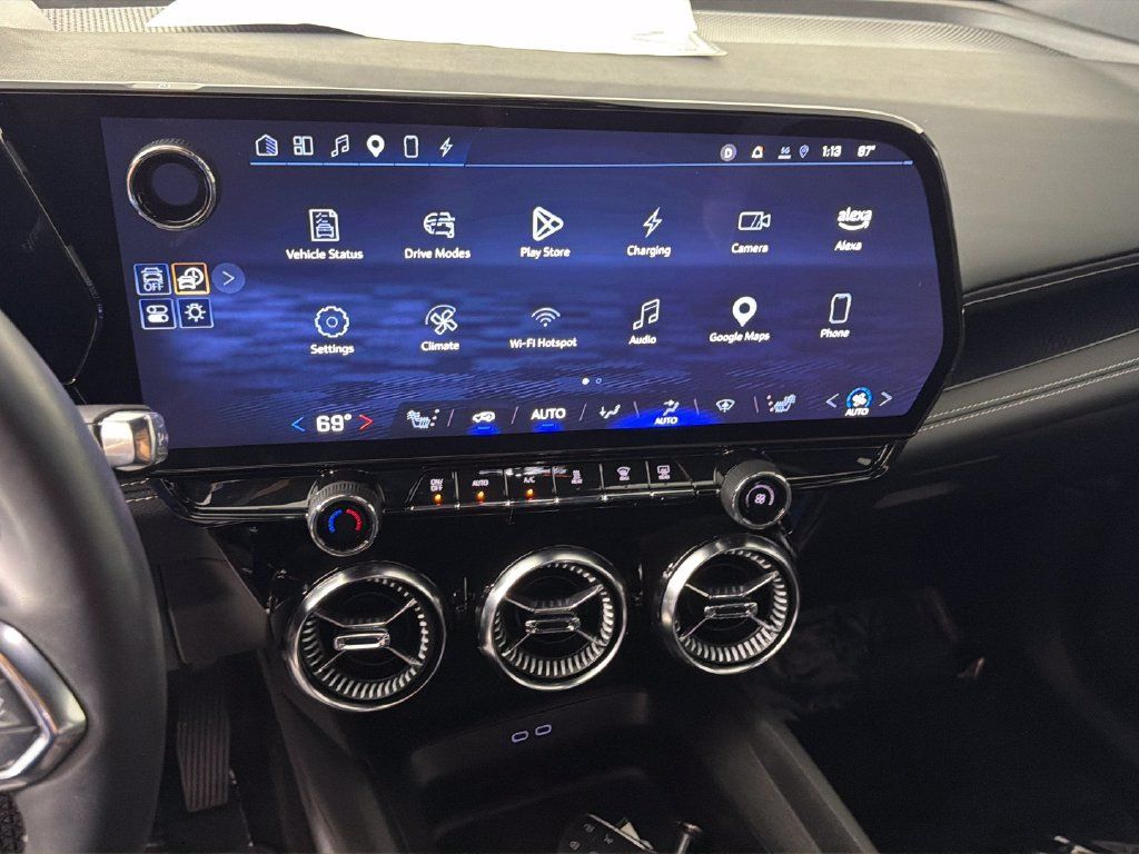 Used 2024 Chevrolet Blazer EV LT AWD/4WD image 22