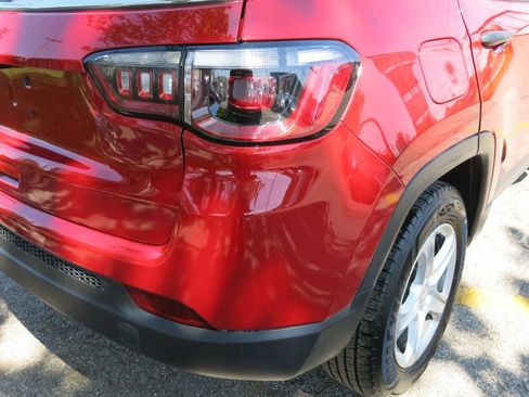 Used 2024 Jeep Compass Sport AWD/4WD image 38
