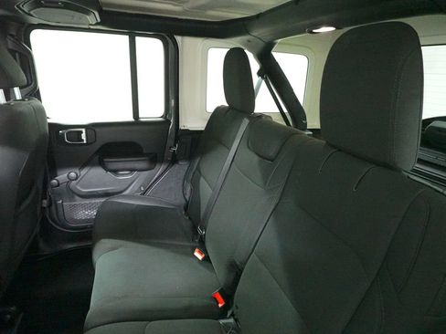 Used 2018 Jeep Wrangler Unlimited Sport image 25