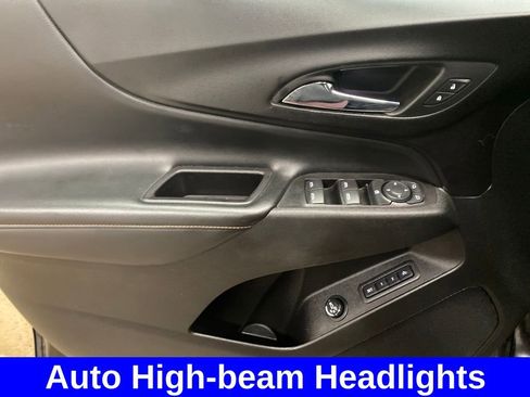 Used 2018 Chevrolet Equinox Premier image 24