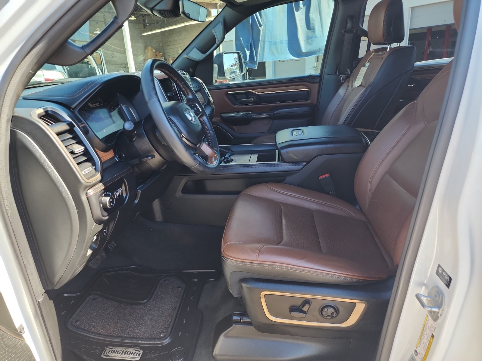 Used 2023 RAM 1500 Limited AWD/4WD image 12