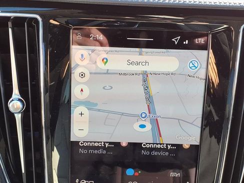 Certified 2026 Volvo V60 B5 Cross Country Ultra w/ Protection Package Premier image 17