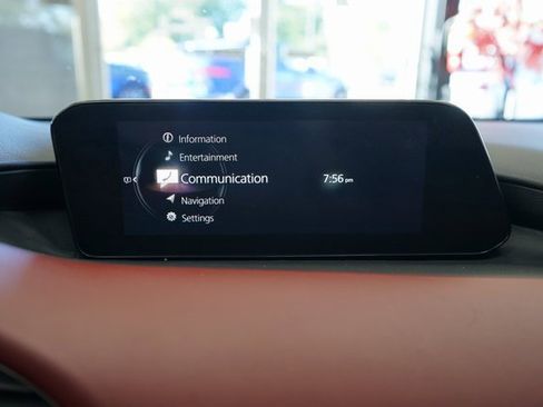 Used 2020 MAZDA MAZDA3 Hatchback w/ Premium Package image 34