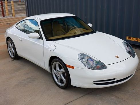 Used 2001 Porsche 911 Carrera 4 AWD/4WD image 18