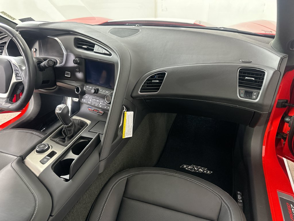 Used 2018 Chevrolet Corvette Grand Sport RWD image 16