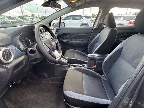 Used 2025 Nissan Versa SV FWD image 23