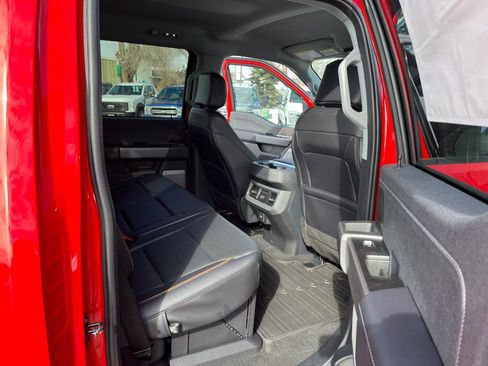 New 2025 Ford F250 Lariat image 27