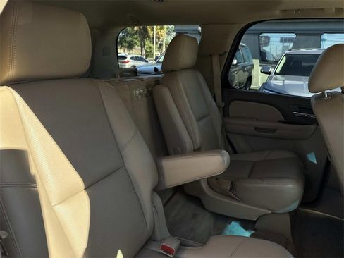 Used 2014 Chevrolet Tahoe LTZ image 11