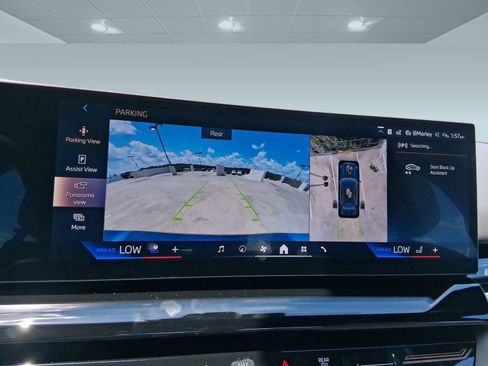 Used 2026 BMW 530i w/ Premium Package image 27