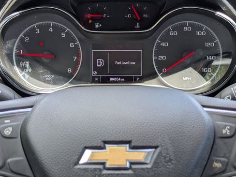 Used 2019 Chevrolet Cruze Premier FWD image 24