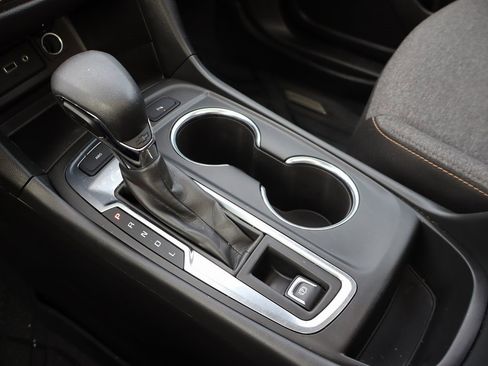 Used 2022 Chevrolet Equinox LT image 9