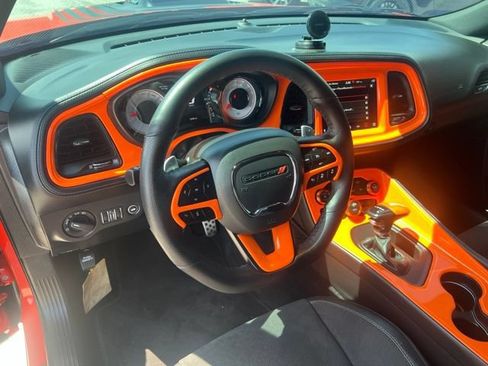 Used 2022 Dodge Challenger R/T Scat Pack RWD image 11