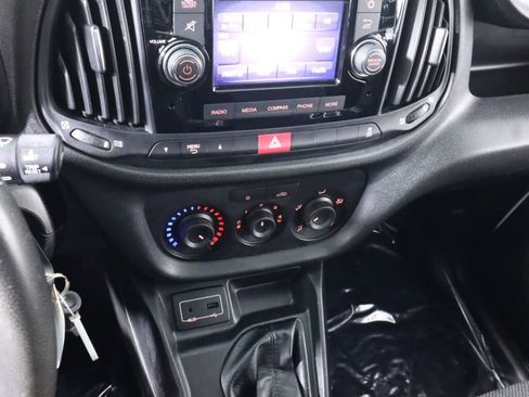 Used 2020 RAM ProMaster City Tradesman image 14