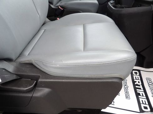 Used 2019 Ford Transit 250 138 image 29