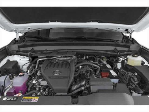 Used 2025 Toyota Grand Highlander AWD image 8