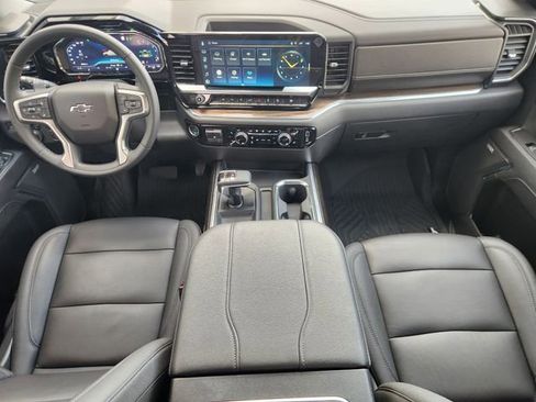 Used 2023 Chevrolet Silverado 1500 LT Trail Boss w/ LT Trail Boss Premium Package image 23