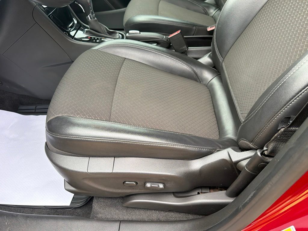 Used 2019 Buick Encore Preferred FWD image 10