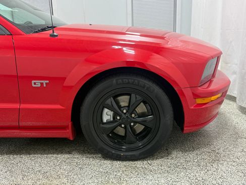 Used 2007 Ford Mustang GT Premium image 36