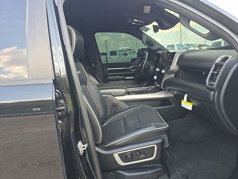 Used 2021 RAM 1500 Laramie AWD/4WD image 16