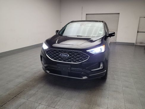 Used 2020 Ford Edge Titanium w/ Equipment Group 301A AWD/4WD image 15