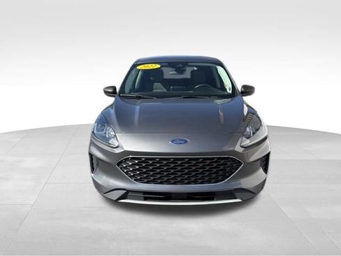 Used 2022 Ford Escape SE image 2